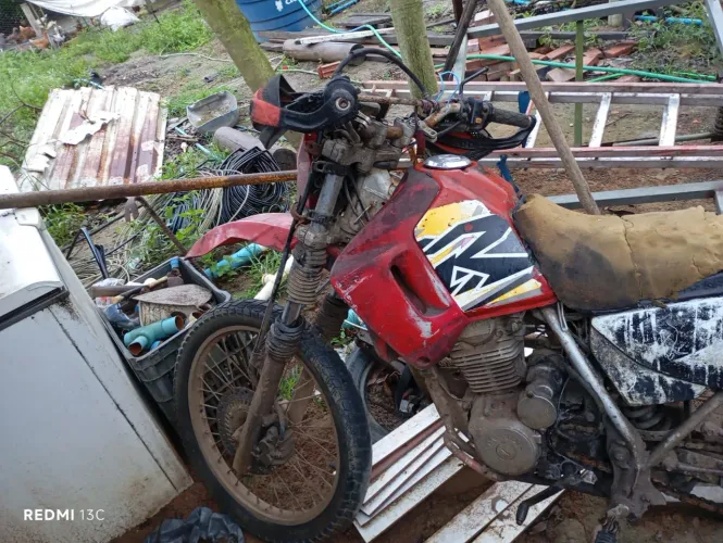 Vende se xr 200