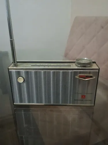Rádio Mitsubishi Transistor Vintage