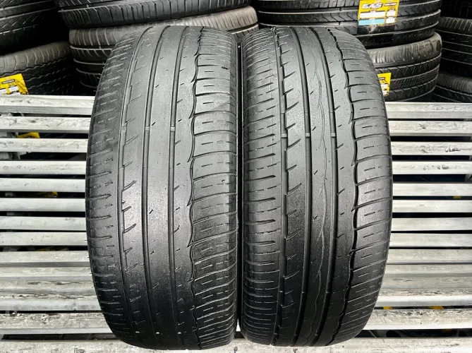 Par de Pneus 215/55/17 Comforser CF710 / Pneu 215/55R17
