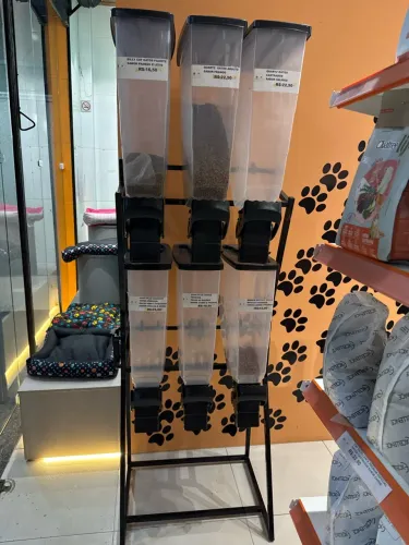 Dispenser de ração a granel