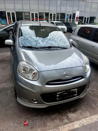 Nissan March SR 1.6 16V Flex Fuel 5P 2013