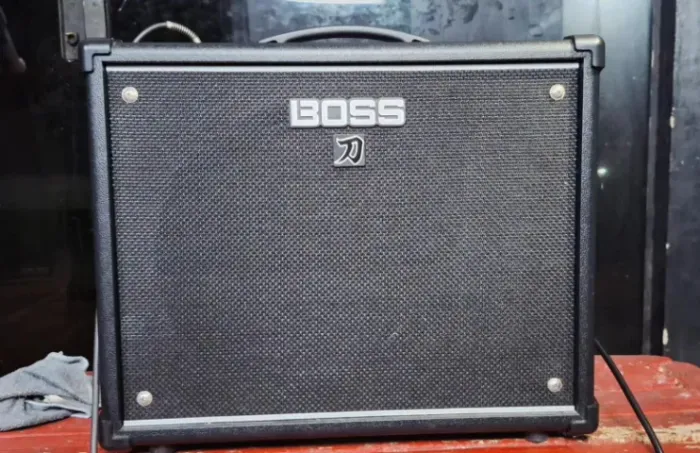 AMPLIFICADOR BOSS KATANA 50W 3A GEN (SOMENTE VENDA)