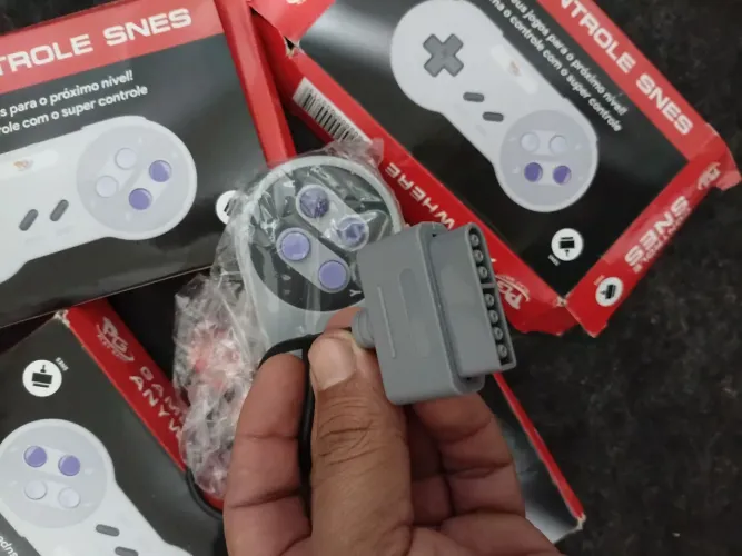 Lote com 4 controles PG nintendo nes