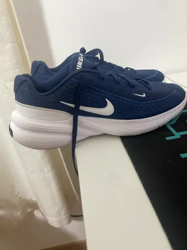 Nike UPLIFT SC - original 43,5