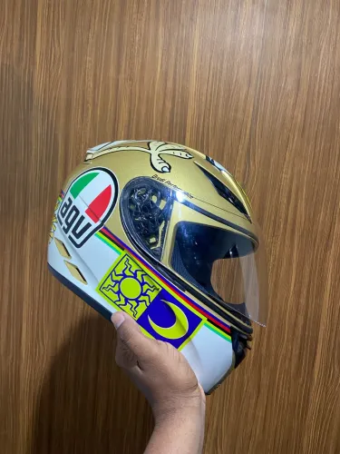 Capacete edição