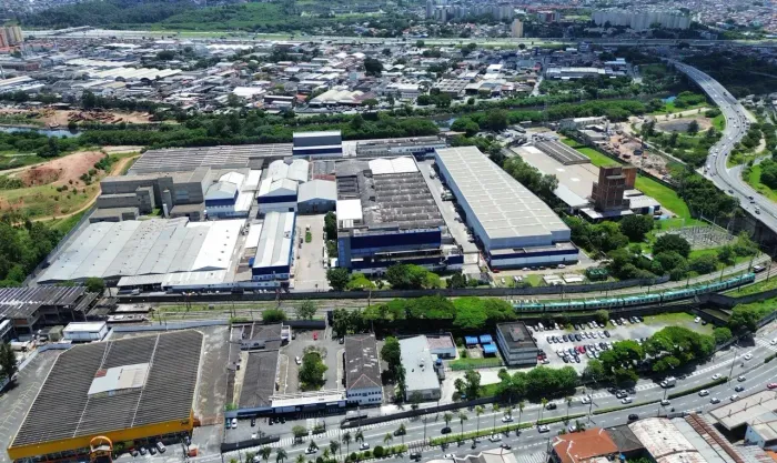 Galpão industrial e logístico para locação no Business Park Osasco