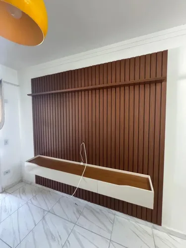 Vende se painel de TV 2,50 x 2,40