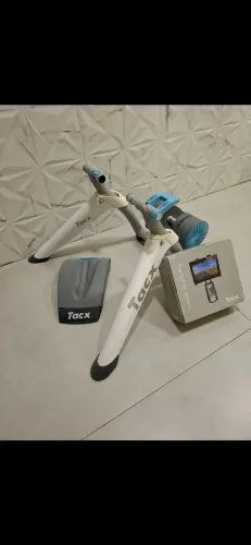 Rolo de Treino Tacx Vortex + Suporte de tablet