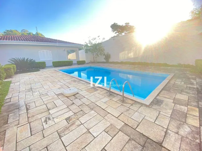 Casa com piscina, 3 dormitórios, 1 suite, 355 m² - venda por R$ 1.350.000 ou aluguel por R