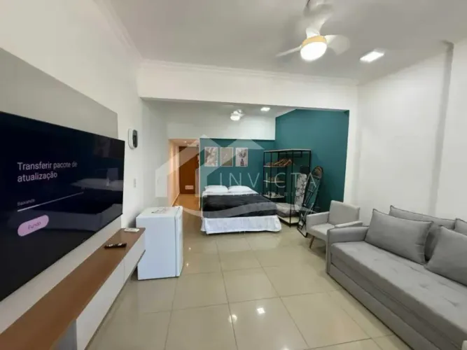 Studio reformado e mobiliado no Centro, 36m²