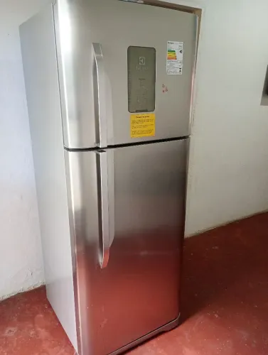 Geladeira Electrolux funcionando normalmente