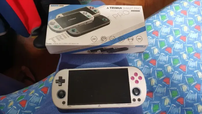 Trimui smart pro com cartão 64g Kodak
