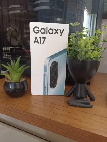 Galaxy A17 Tela super AMOLED 6.7,128GB,4GB,IP54-Azul