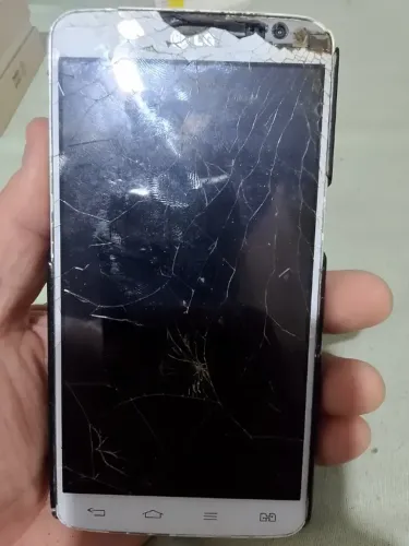 Celular LG Optimus L7 512 MB 4 GB Câmera de 5 MP