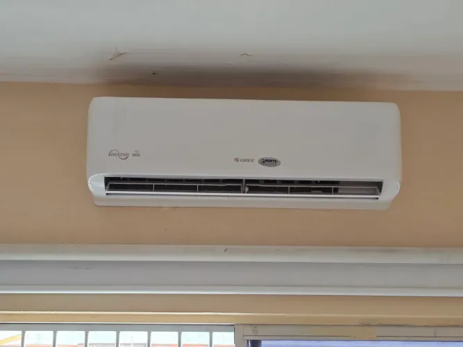 SPLIT GREE 12000 BTUS WIFI 