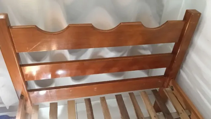 Cama Solteiro Madeira Raro Oportunidade