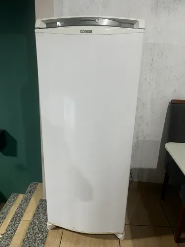 Geladeira Consul Frost free com painel digital