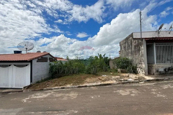 CORRE! Terreno à Venda 207m² na Rua Pitangui