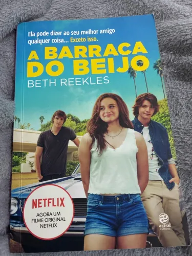 Livro Barraca do Beijo