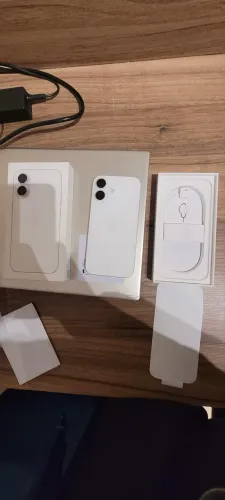 iPhone 16 seminovo