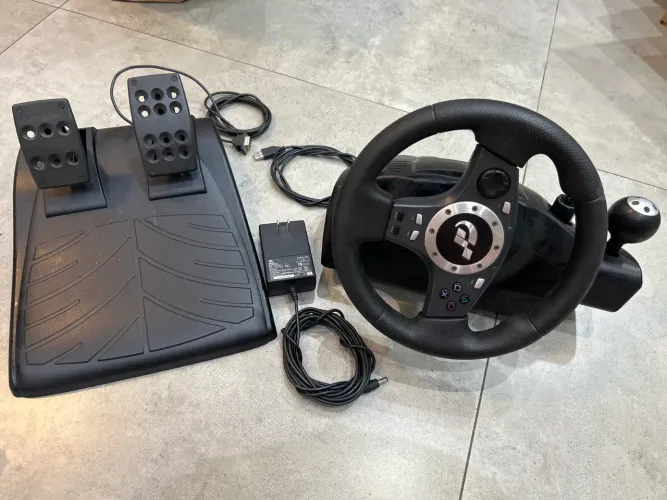 Volante Logitech Driving Force Pro Force Feedback PS2/PC Original
