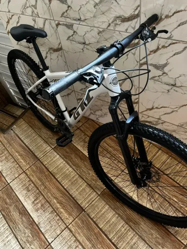 Bike aro 29 nova pronta para vender logo 