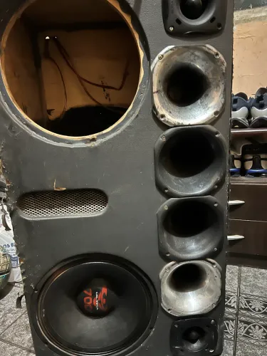 Vendo som 4 vias 