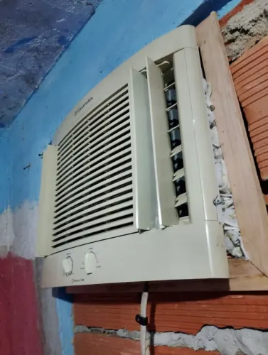 Vendo ar condicionado 7.500 Electrolux