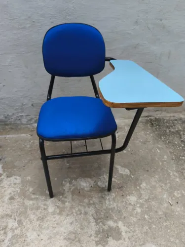 Cadeira escolar