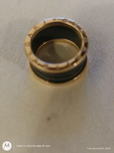 Anel Bvlgari Ouro + Ceramica