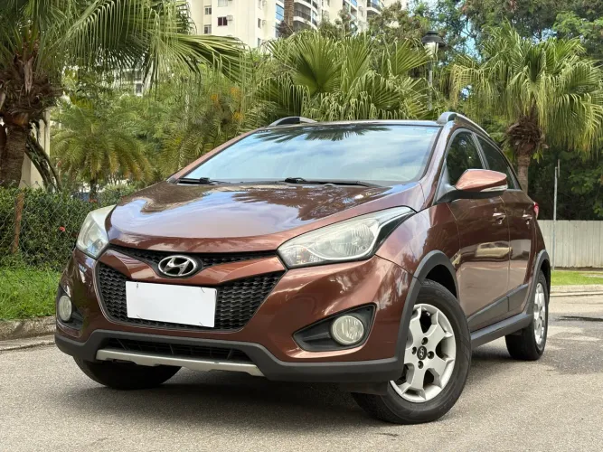 Hyundai HB20X Premium 1.6 Flex 16V Aut. 2014