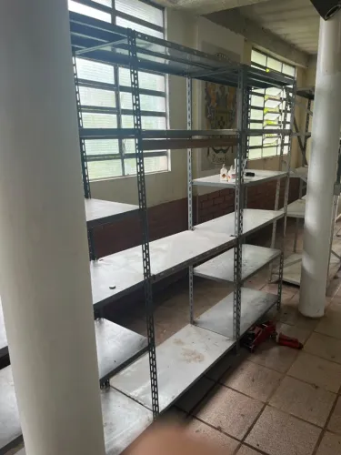 Estante/Prateleira de Aço