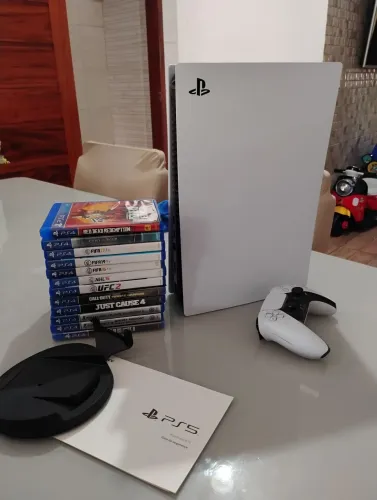 PlayStation 5 com Leitor de Disco + Controle e Acessórios Originais