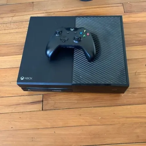 Xbox one usado em perfeitas condições + 1 jogo