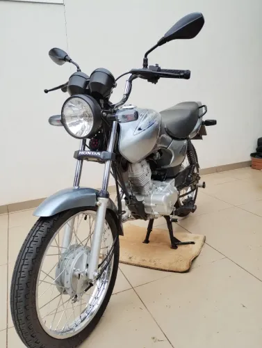 Titan 125 KS