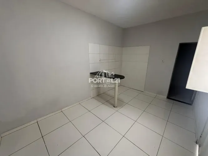 Kitnet com 2 Quartos, Próxima a Smart Fit Vila Eduardo, Petrolina