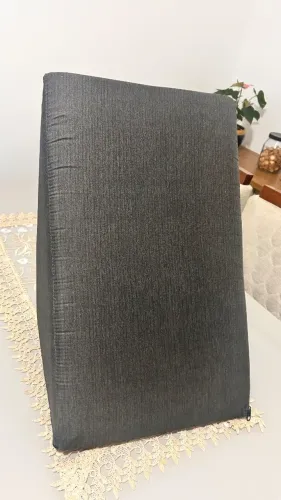 Travesseiro triangular 