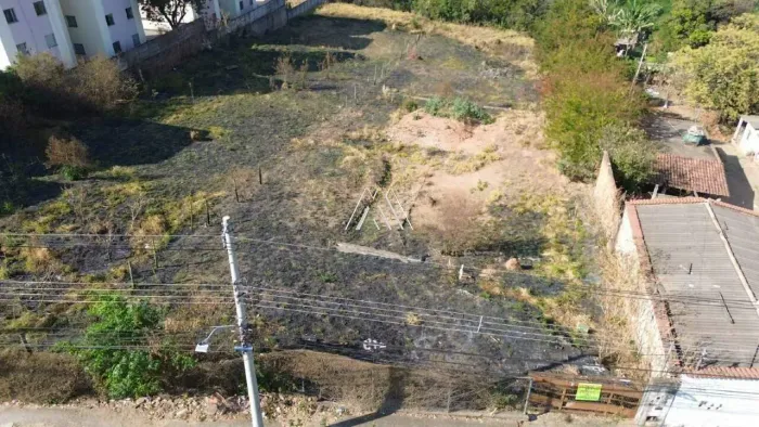 Vendo lote em Itaúna com ótima localização!