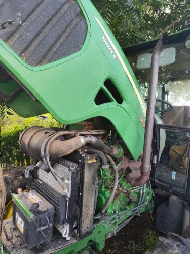 John Deere 5085E 2018 Cabinado com Ar ? 85cv ? 3.800 Horas