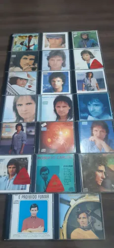 Coleção de CDs Roberto Carlos todos originais