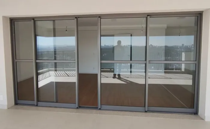 Porta Balcão Cinza 04 Folhas 3,48 x 2,14