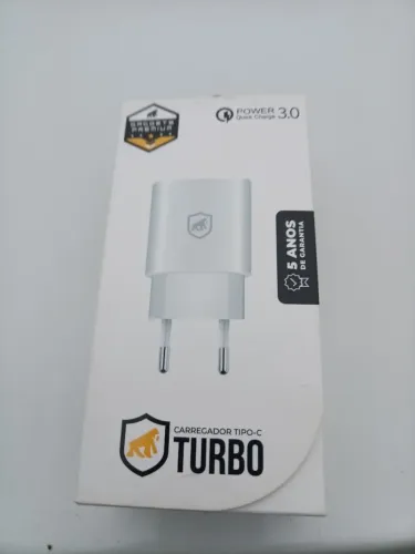 Carregadores tanto pra carro como pra casa com cinco anos de garantia 