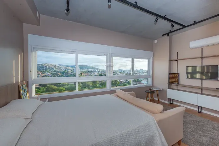 Rocca Imobiliária aluga studio mobiliado com churrasqueira com 40m² em Partenon - Porto Al