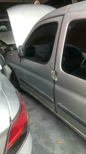 Porta do motorista do Citroen Berlingo