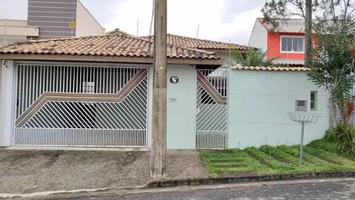 Casa no Terras de Santa Helena em Jacareí-SP - Permuta!!!