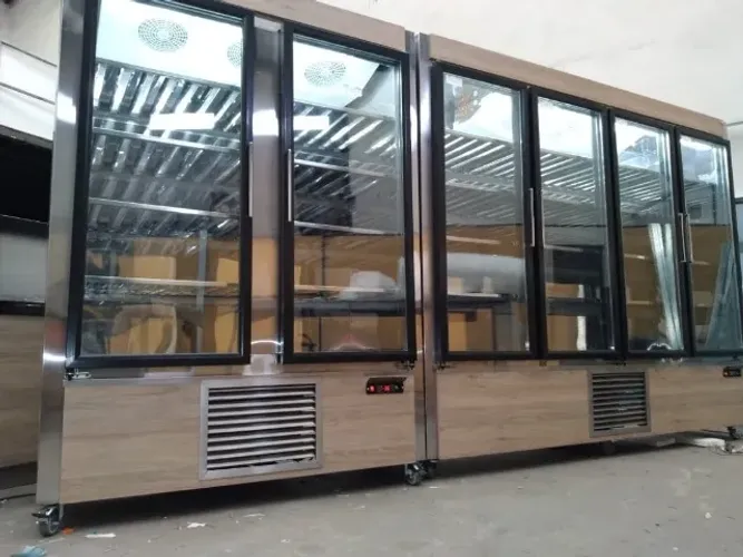  Expositor refrigerado para supermercados e padarias 