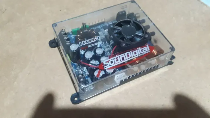 Módulo Soundigital SD-600.1D 1ohms novinho. 