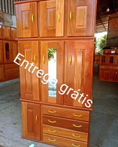 Guarda roupa de solteiro 3 portas com maleiro NOVO!