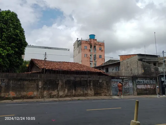Terreno grande Castanheira