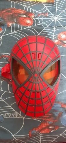 Máscara Homem Aranha com luz e som